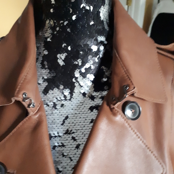 Banana Republic leather coat - Picture 9 of 11